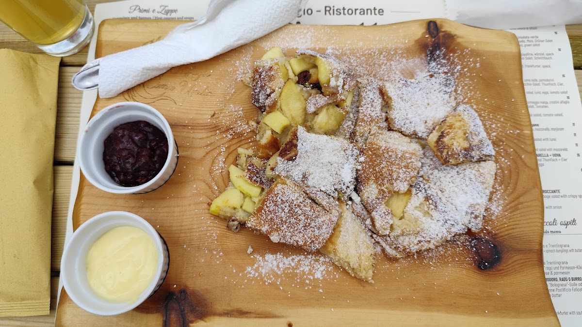 Cima Undici - Rifugio Escursionistico Photos 2